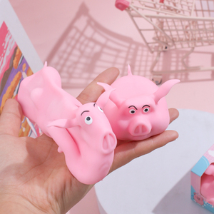 ของเล่นบีบรูปหมูน่ารักแบบขายส่ง ของเล่นบีบสควิชชี่สำหรับเด็ก ของเล่นบีบแก้เครียด มีเสียง นุ่ม ทำจากยาง ขนาดเล็ก - Product Image 3