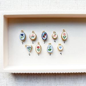 Liontin Keramik DIY Bentuk Kupu-kupu, Hati, dan Bunga dengan Warna-warna Sederhana dan Unik untuk Pembuatan Perhiasan - Product Image 5