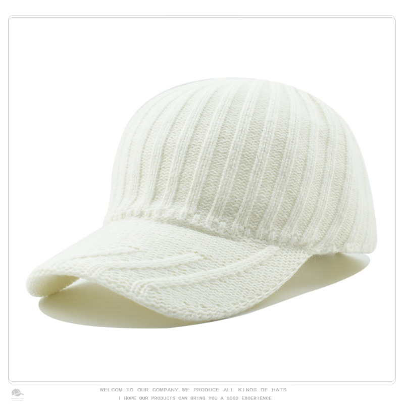 White (knitted hat)