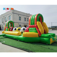 Jeux gonflables extérieurs de football de défi de sport pour le bâtiment d'équipe pendant 2 à 4 années matériel durable de PVC