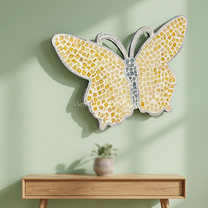 Sculpture artisanale Art Déco en nacre en forme de papillon pour une décoration intérieure élégante, provenant du Vietnam - Product Image 3