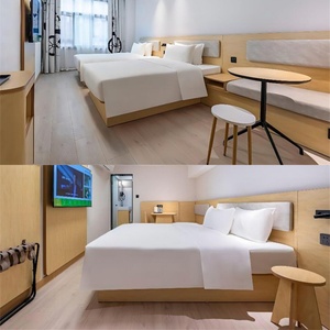 Ensemble de chambre à coucher moderne et robuste en bois massif pour appartement et hôtel, avec cadre de lit, matelas, tête de lit, table de chevet et tables d'appoint, à prix abordable - Product Image 1