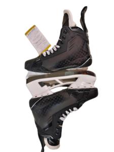 Patins à glace de niveau professionnel pour seniors, design léger avec support de cheville et protections en titane, fibre de carbone - Product Image 4