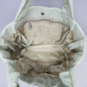 Service de développement et de conception de sacs fourre-tout en nylon tissé sur mesure OEM, solutions de sacs souples personnalisés ODM adaptées aux marques esthétiques - Product Image 6