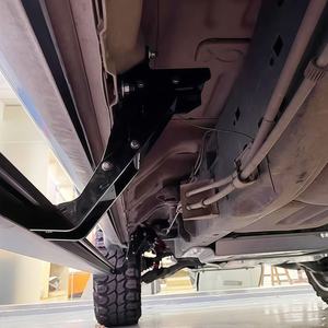 Marchepied latéral argenté à installation facile pour Nissan Y61 4 portes avec cadre de support pour accessoires de voiture - Product Image 6