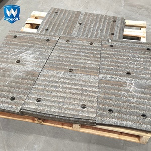 Plaque d'usure composite 4+4 en carbure <span class=keywords><strong>de</strong></span> chrome pour goulottes, trémies, godets et conduites <span class=keywords><strong>de</strong></span> descente <span class=keywords><strong>de</strong></span> charbon, résistante à l'usure - Product Image 4