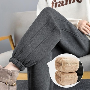 Automne et hiver femmes épais <span class=keywords><strong>velours</strong></span> pantalons de sport jambe ample serré décontracté pantalons sanitaires - Product Image 2