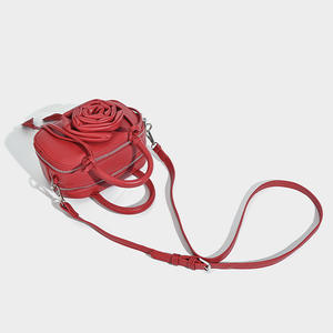 Nouveau sac à bandoulière pour femme, petit sac en forme de coussin, design tridimensionnel de fleurs roses, grande capacité, fermeture éclair en PVC - Product Image 3