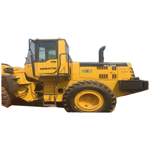 Cargadora de Ruedas Delantera Komatsu WA320-5 Usada en Japón, Modelo 2020, Carga Nominal de 15 Toneladas, Motor CAT de 92KW de Potencia con Bomba de Caja de Cambios en Venta - Product Image 1