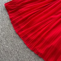 Robe longue plissée élégante à col perlé, manches volantées, coupe ajustée en mousseline pour femme, idéale pour mariage, église, soirée