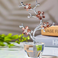 Ornement de figurine en verre de prune en cristal Presse-papiers Décoration de table avec boîte-cadeau Centres de table en verre de cristal