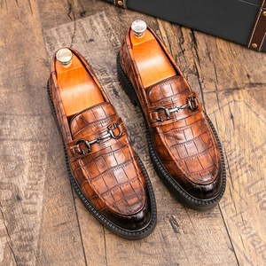 Chaussures habillées de luxe italiennes pour hommes, mocassins plats à bout rond, en cuir véritable, semelle intérieure respirante en PU, décontractées et de soirée, collection Printemps 2025 - Product Image 5