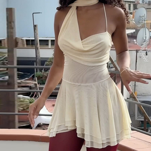 Vestido Mini Elegante Francés de Un Solo Hombro con Diseño Fruncido y Cuello Drapeado, Cintura Ajustada, Estilo Camisero, Ideal para Fiestas, con Dobladillo Asimétrico que Favorece la Figura - Product Image 2