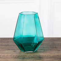 Vase à fleurs de table en verre coloré de style Art Déco de la marque YaFu, forme géométrique, avec option de logo personnalisé pour la décoration intérieure (vente en gros)