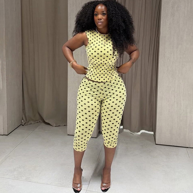 New Casual Summer Full Print Matching Sets Sleeveless Vest Tops Midi Short Capri Pant Outfit Two 2 Piece Pants Set Women'S Sets