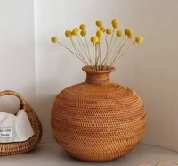 Vase de mariage artisanal en saule, design moderne, couleurs naturelles, pour table ou sol, décoration d'hôtel