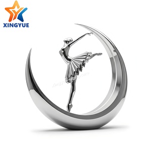 Escultura de Bailarina Luna Creciente de Acero Inoxidable Pulido Espejo Grande para Arte en Exteriores e Interiores en Plazas y Parques Urbanos - Product Image 1