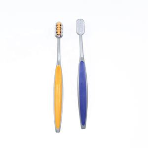 Cepillo de Dientes Manual para Adultos con Diseño de Orificios Grandes, Mango Ergonómico y <span class=keywords><strong>Cuello</strong></span> Curvo para un Uso Fácil - Product Image 1