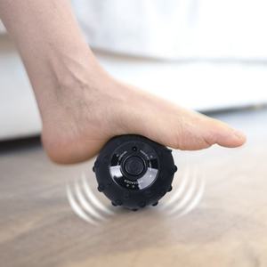 Máquina de Masaje de Pies para Yoga y Fitness, Recargable, con Rodillo Vibrador - Aumenta la Circulación Sanguínea - Product Image 1
