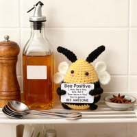 Cadeaux pour les fans de crochet : Collection de jouets en peluche à coudre et à tisser, Adorables poupées tricotées Poo Bee, Cadeaux amusants et populaires