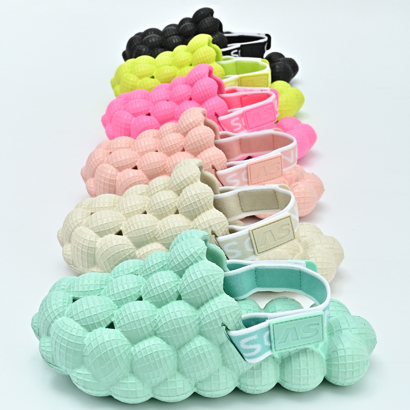 2023 Fashion Design PVC Slippers Beach Sandals Kids Slippers Cartoon Personalized Sandals
