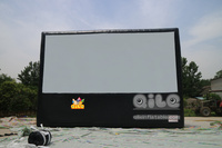 Écran de cinéma extérieur gonflable et projecteur avec chaise Modèle de ballon en PVC pour les fêtes d'arrière-cour avec souffleur d'air inclus