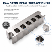 Bloc de dissipateur thermique usiné CNC 5 axes sur mesure en aluminium robuste avec finition métallique satinée brute pour l'assemblage de système thermique