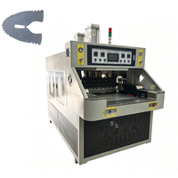 Machine de soudage à table coulissante automatique sur mesure pour le gaufrage et le thermoformage des empeignes de chaussures de sport