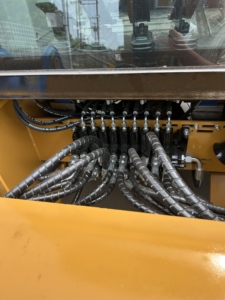 รถตักแบคโฮมือสอง Caterpillar 420F ขับเคลื่อน 4 ล้อ เครื่องยนต์เดิม รถขุดตักสำหรับงานก่อสร้าง - Product Image 2
