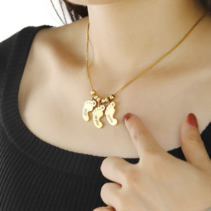 Nome in acciaio inossidabile personalizzato passi del piede nascita pietra piedini bambino stampa ciondolo collana gioielli per gli <span class=keywords><strong>amanti</strong></span> degli <span class=keywords><strong>amici</strong></span> del bambino - Product Image 4