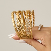 Bracelet jonc en acier inoxydable plaqué or 18 carats, étanche et inaltérable, avec fermoir en forme de feuille et zircon, pour femme