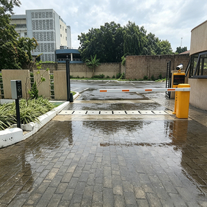 Sistema de Gestión de Peajes de Estacionamiento con API Abierta, Barrera ANPR, Kiosco de Pago, Dispensador de Tickets, Software Personalizable para Aeropuertos - Product Image 1