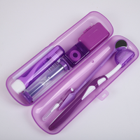Kit d'hygiène bucco-dentaire familial portable 8-en-1 avec brosse interdentaire, cire orthodontique, fil dentaire et miroir buccal