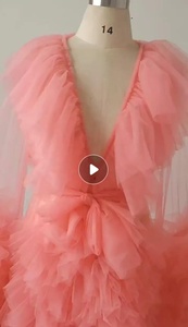 Abito su Misura in Tulle Rosa per Servizio Fotografico di Maternità con Spacco Alto, Vestito da Sposa per Gravidanza, Abito Lungo Vaporoso per Spose - Product Image 4
