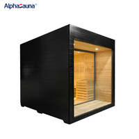 Sauna extérieur de luxe traditionnel Alphasauna à faible EMF avec toit en pente en bois, alimentation électrique, idéal pour les villas
