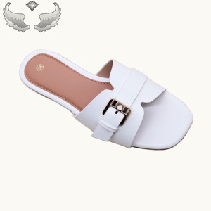Sandales et pantoufles pour femmes de haute qualité, élégantes et confortables, pour un usage quotidien, vente en gros, plates, respirantes et légères, pour les loisirs - Product Image 2