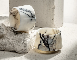 Taza de Café de Mármol Blanco Calacatta Natural Puro NANWEI, Hecha a Mano para Momentos de Bebida Elevados - Product Image 3