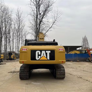 Excavatrice hydraulique sur chenilles Caterpillar 325D2 d'occasion fabriquée au Japon avec moteur 2018, modèle 112KW, en stock - Product Image 1