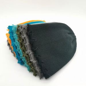 Gorro de punto unisex de alta calidad, nuevo, estilo desgastado, holgado, para esquí, cálido, con borde deshilachado, para invierno, para adultos. - Product Image 1