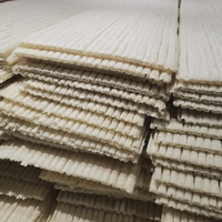 Feuille de mousse en amidon de maïs soluble dans l'eau, traitée sur mesure, biodégradable et compostable, pour insert de protection de boîte cadeau