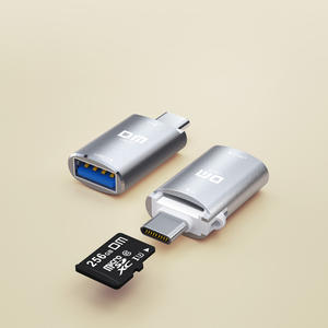 Pembaca Kartu TF Kecepatan Tinggi USB 3.<span class=keywords><strong>2</strong></span> <span class=keywords><strong>2</strong></span>-in-1 Adaptor USB Tipe-C Portabel Eksternal Paduan Aluminium - Product Image 4
