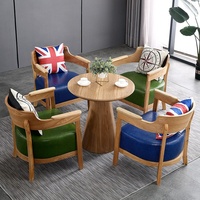 Ensemble de négociation personnalisable en bois de style nordique moderne, table basse et chaises sur mesure pour salon commercial, hôtel et entreprise