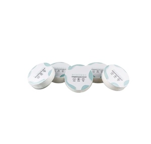 Toallas de Baño Comprimidas Desechables Ecológicas de Algodón No Tejido, Portátiles, de 70x140cm, para Uso en Hoteles, Deportes y Viajes - Product Image 1