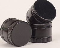 Capuchon en aluminium électroplaqué brillant de luxe, capuchon à vis moderne en aluminium pour pots de crème cosmétique