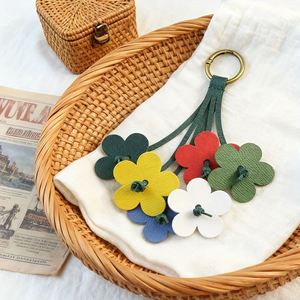 Fashionable PU Leather Keychain with Colorful Floral Pattern Vibrant Flower Pendant Fresh Keychain Flower <b>Bag</b> <b>Charm</b> - Product Image 3