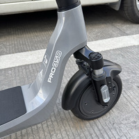 Scooter électrique partagé M8 avec compteur, roues de 8,5 pouces en alliage d'aluminium et de magnésium, moteur sans balais, étanche IP54, clignotants