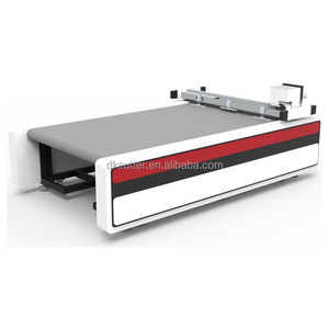 <span class=keywords><strong>Table</strong></span> de découpe textile automatique avec couteau traceur, machine à pompe motorisée, haute précision 0,1 mm, épaisseur de tissu jusqu'à 200 mm pour toile et tissus. - Product Image 6