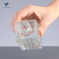 Bouteille en verre de whisky transparente de 500ml 750ml 1000ml peut être personnalisée