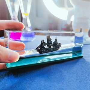 <span class=keywords><strong>Bateau</strong></span> de croisière modèle décoration Titanic croisière liquide sablier <span class=keywords><strong>bateau</strong></span> insubmersible dans une boîte - Product Image 5