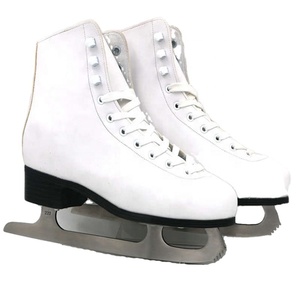 Chaussures patins à glace pour hommes en cuir synthétique PVC noir personnalisées en gros Lames en acier inoxydable <span class=keywords><strong>de</strong></span> haute qualité été printemps - Product Image 3